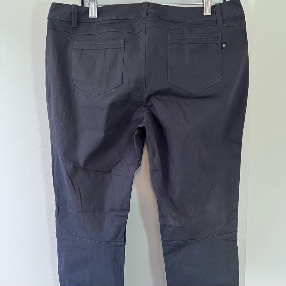 EUC Mountain Hardwear women’s black hiking pants, size 8 - Picture 7 of 9